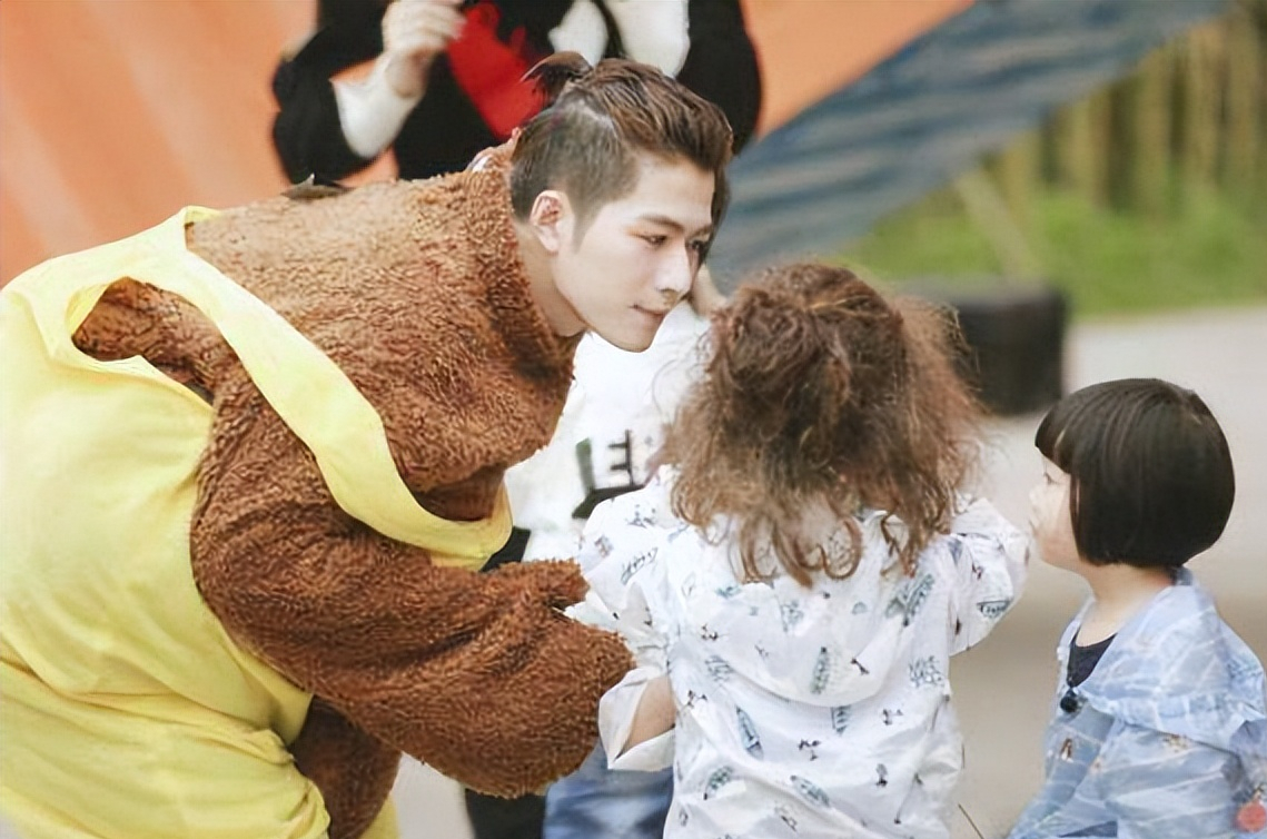 《小时代》主演的现状，把娱乐圈的“现实”展示得淋漓尽致