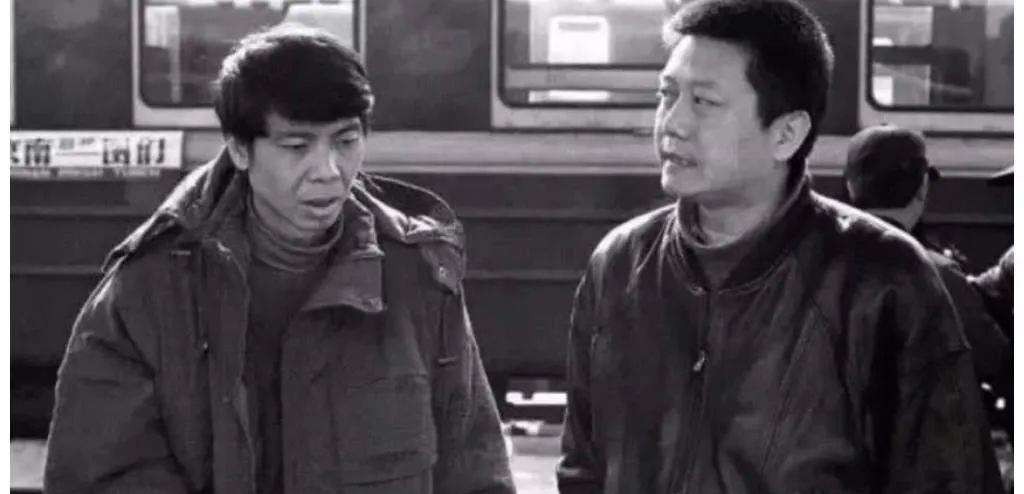 有人选择在娱乐圈硬混，有人选择保家卫国，同是星二代差距还挺大