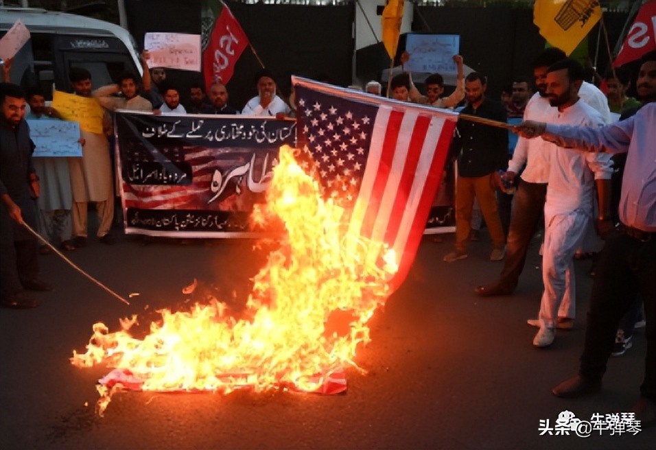 我们的这个亲密邻国，发生了惊心动魄的一幕