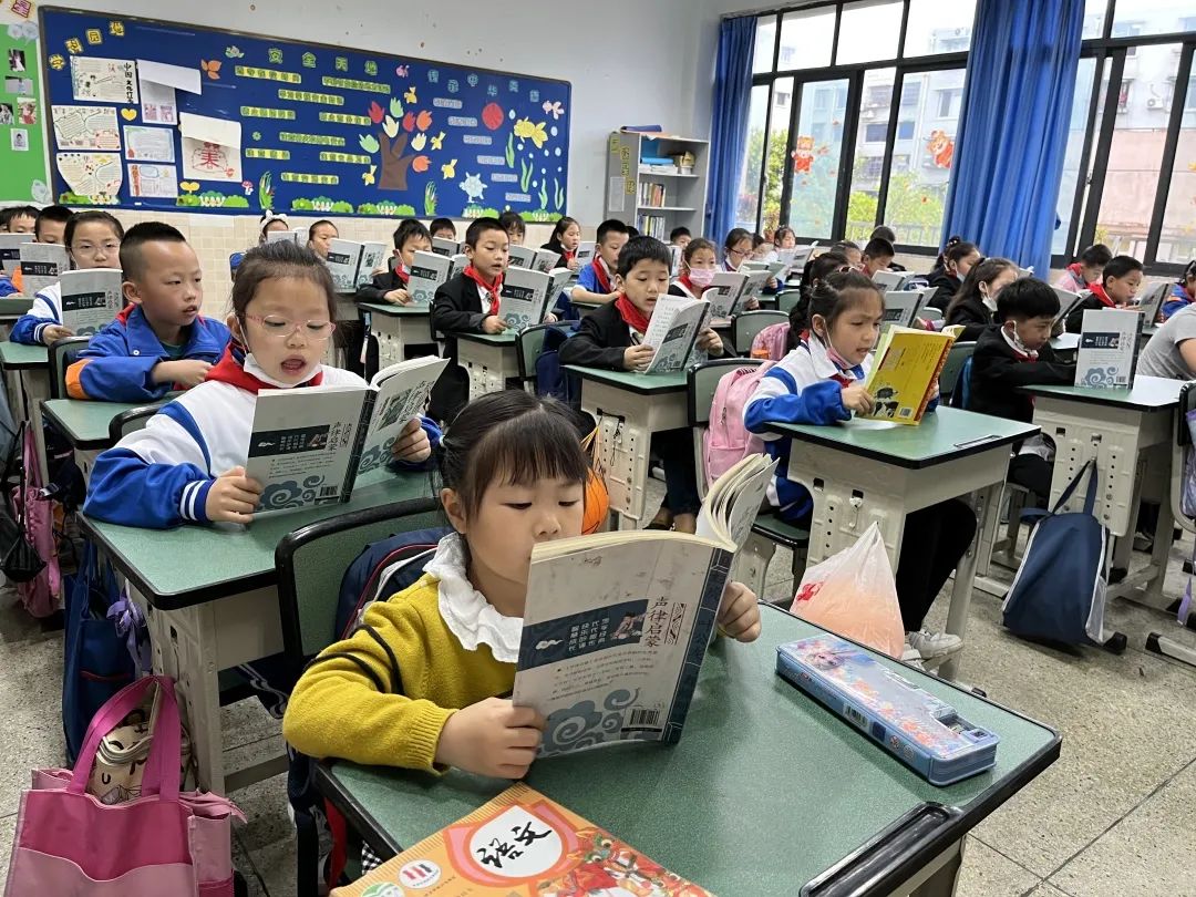 书香润泽生命 阅读成就未来｜记成都市双流区棠湖小学之书香班级