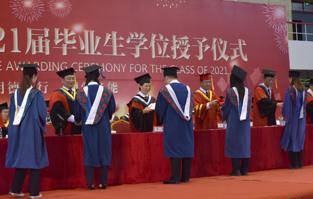 “一年制”硕士面临尴尬境地，回国后不受重视，留学生要有数