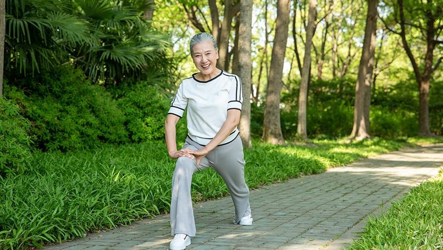 坚持走路锻炼的人坚持走路锻炼的人最后