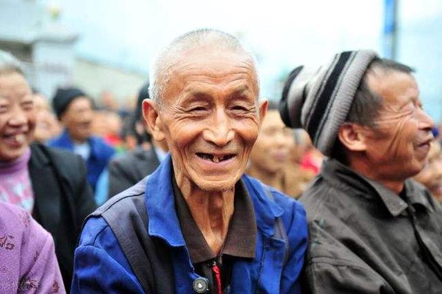 体重与寿命的关系：60岁后，这样的体重“最长寿”，你达标了吗？