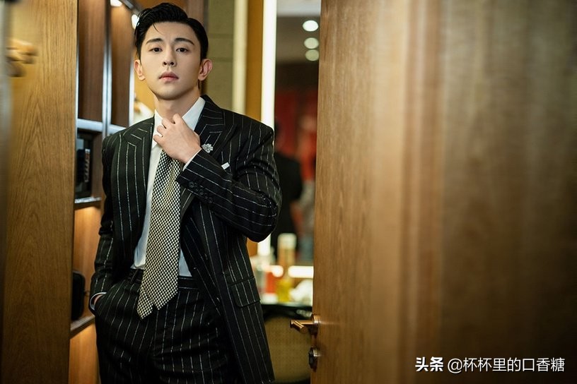 男星影视实绩总榜TOP9！肖战才第六，李现进前三，杨洋断层第一