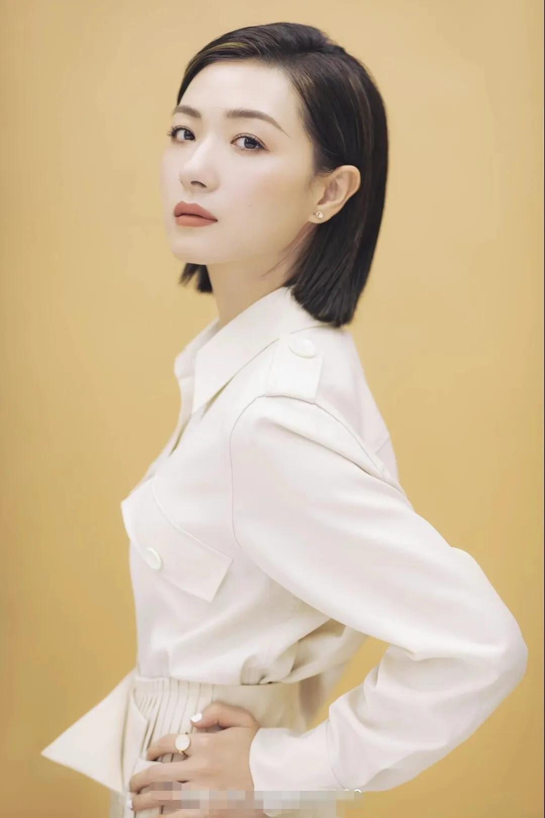 冷艳女神，万茜