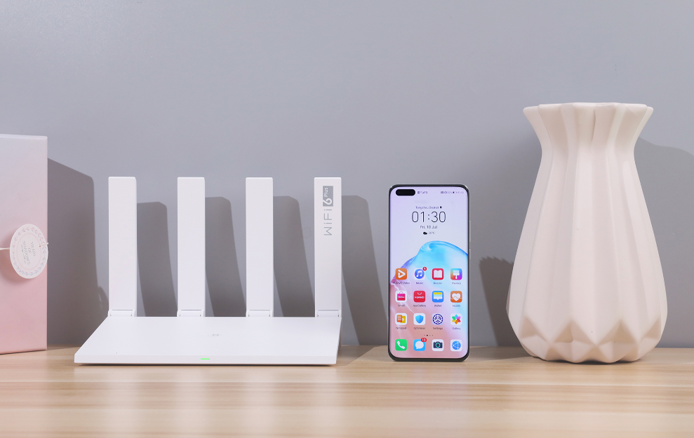 WiFi路由器該選誰？機(jī)友：有錢華碩，網(wǎng)友：感覺華為品質(zhì)不錯