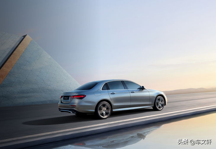 新款奔驰E正式上市，售价43.81万元-54.24万元，立标版更为商务
