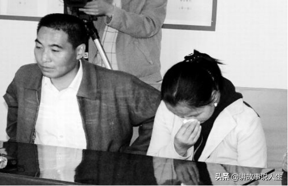 隐藏在两个贫富家庭之间的缘分和尴尬，十年养育之恩最终错付