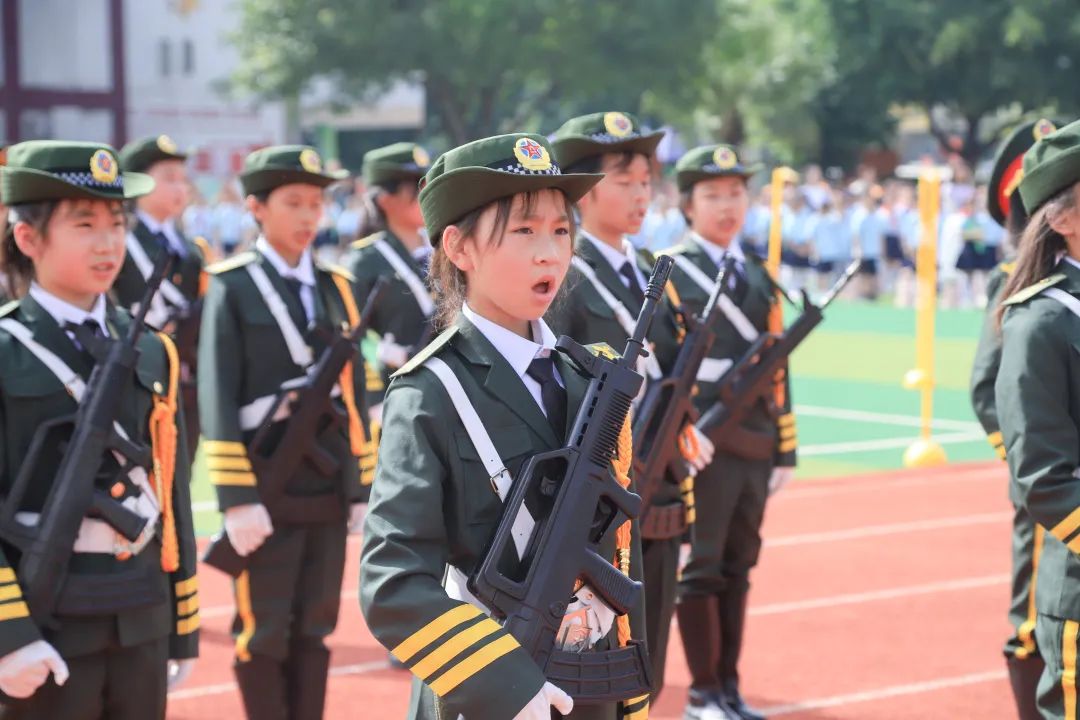 南湖小学学生开展为期10天国防教育学习体验活动并进行汇报展示