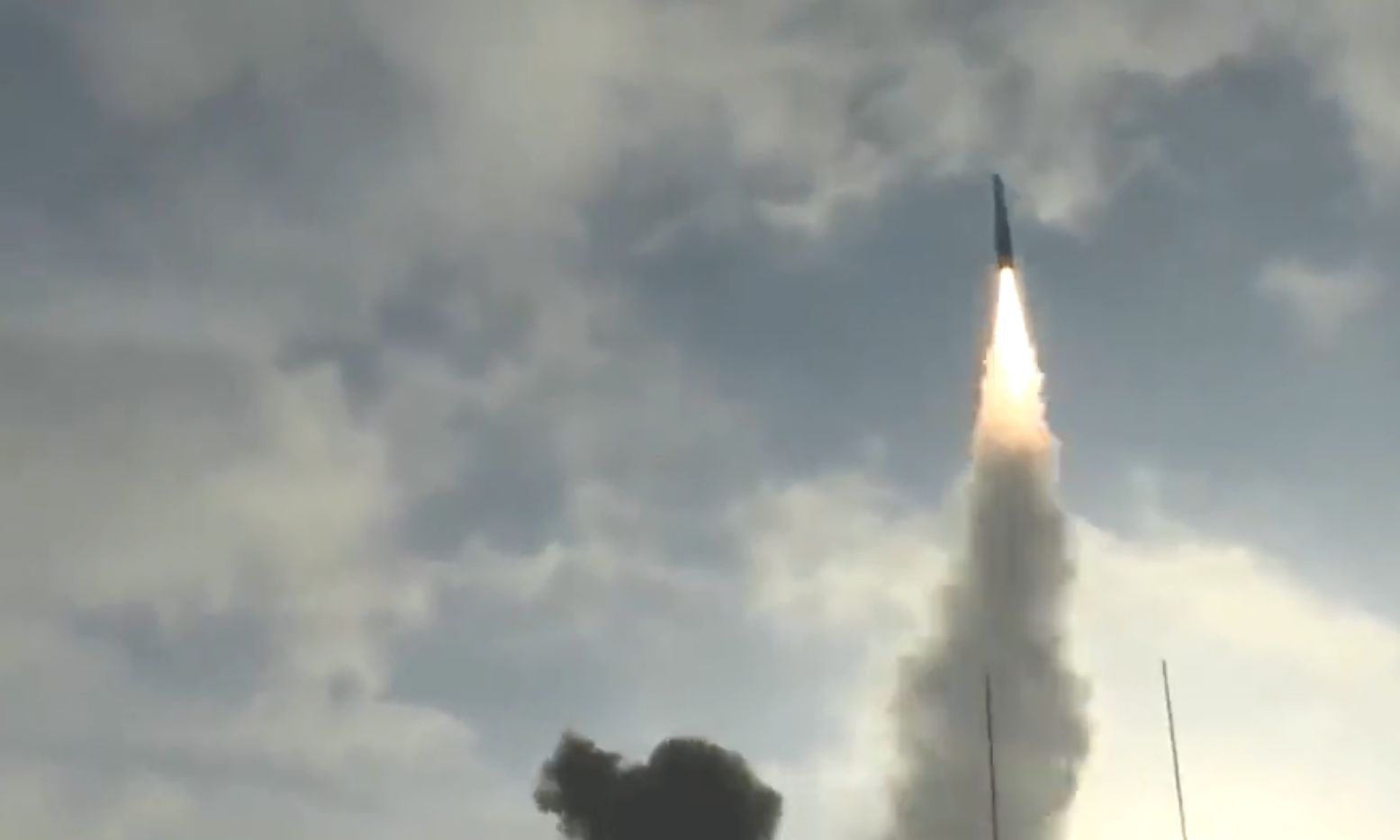 ӡý���й�YJ21�߳�������������ĸ�����ߣ��������з����޷�Ӧ��