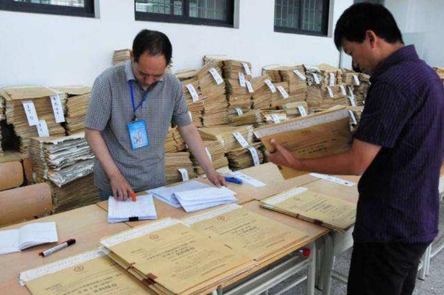 高考完后回学校拿档案（为什么高考要回收）