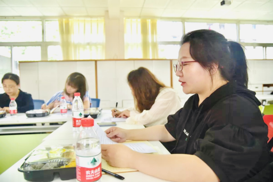 城市公办园安全联系会在德阳市第一幼儿园顺利召开