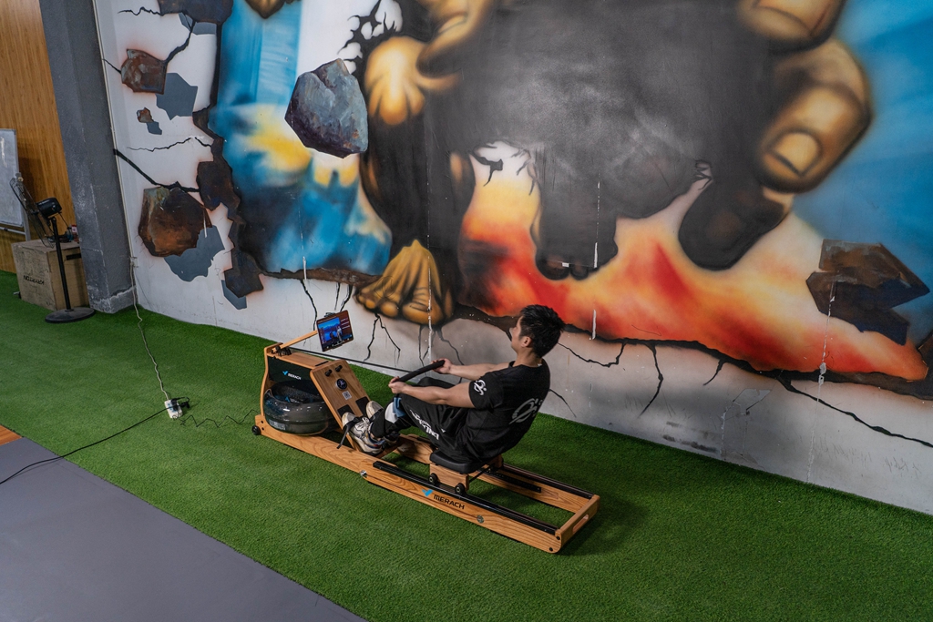 不想跑步？专业健身教练告诉你燃脂TOP1划船机怎么用