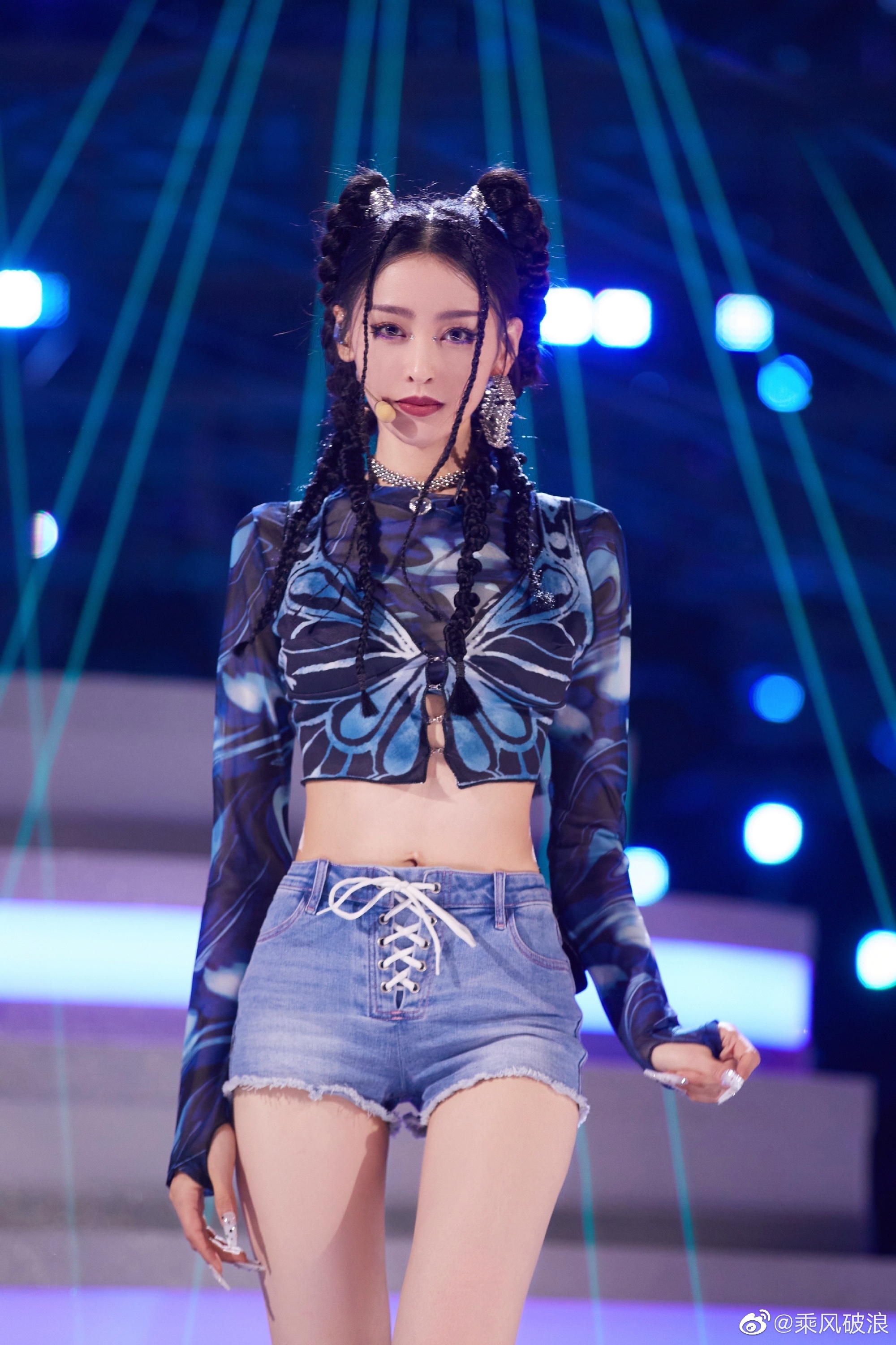 乘风破浪的奇葩造型，网友：得罪了造型师，才丑成这样