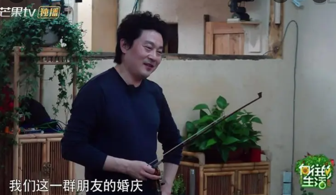 黄磊为女儿进圈铺路？黄多多配音拍戏演话剧，但总是少了点灵气？