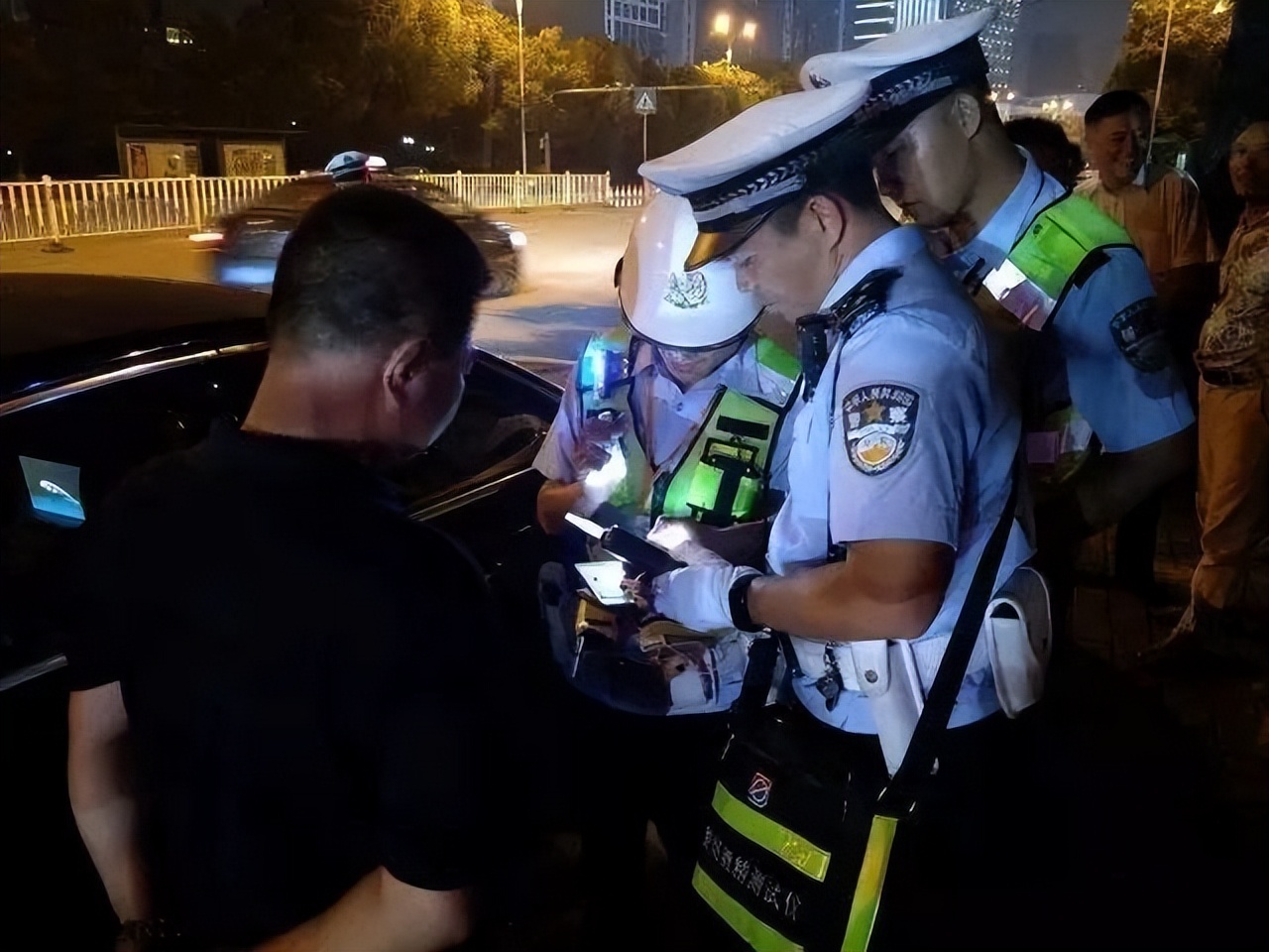 交警提示：“4大違章”取消扣分處罰，事關廣大車主
