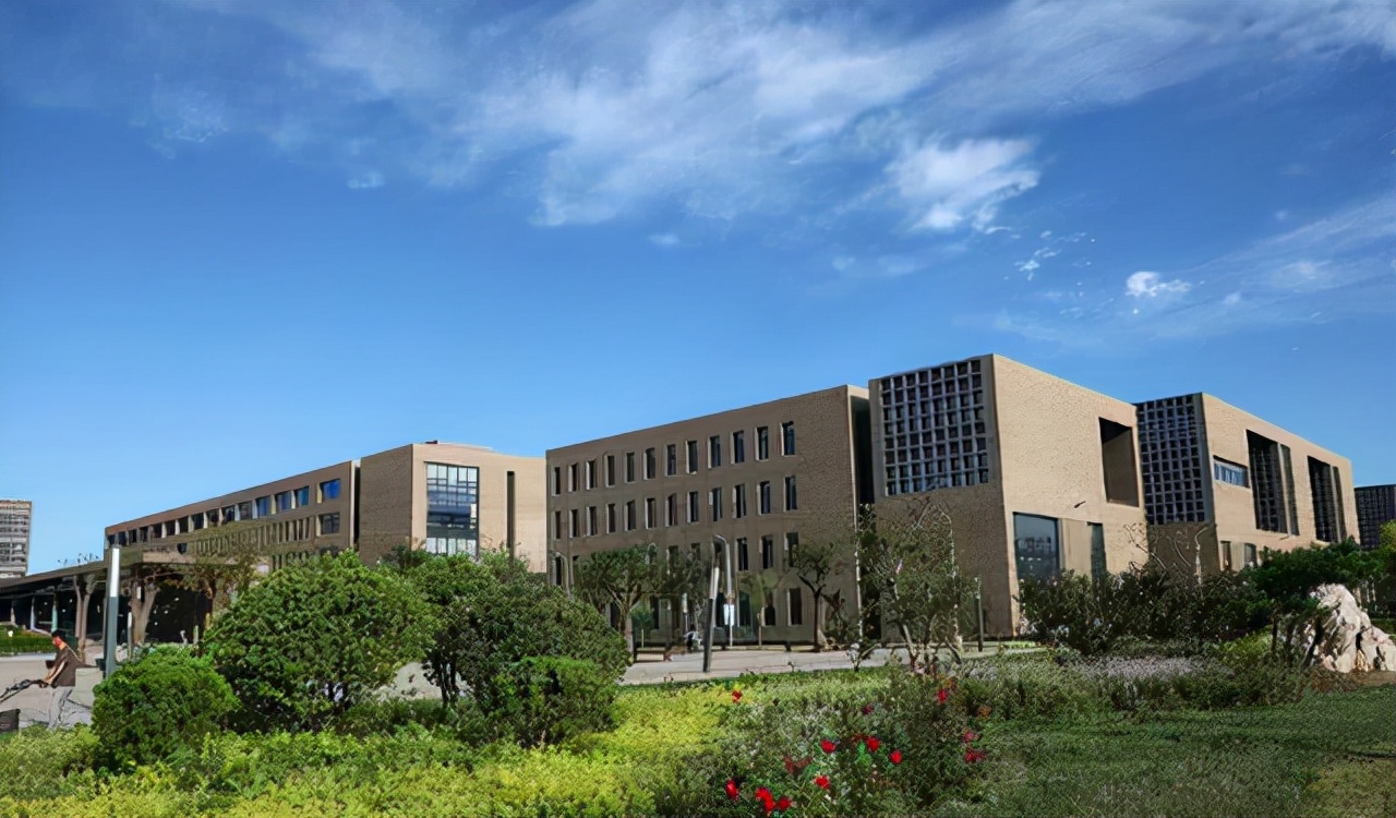 考研复试淘汰率极高的几所高校，普通学生慎选，避免“飞蛾扑火”