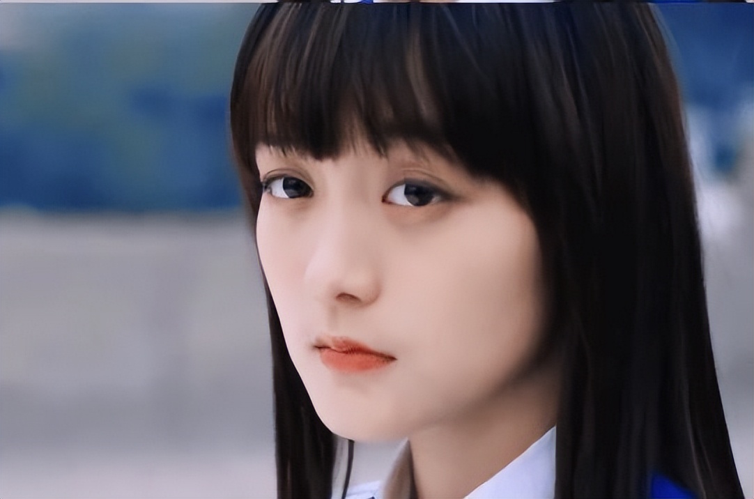 “网瘾女星”何泓姗：为了买皮肤才接戏，曾在演技上胜过倪妮