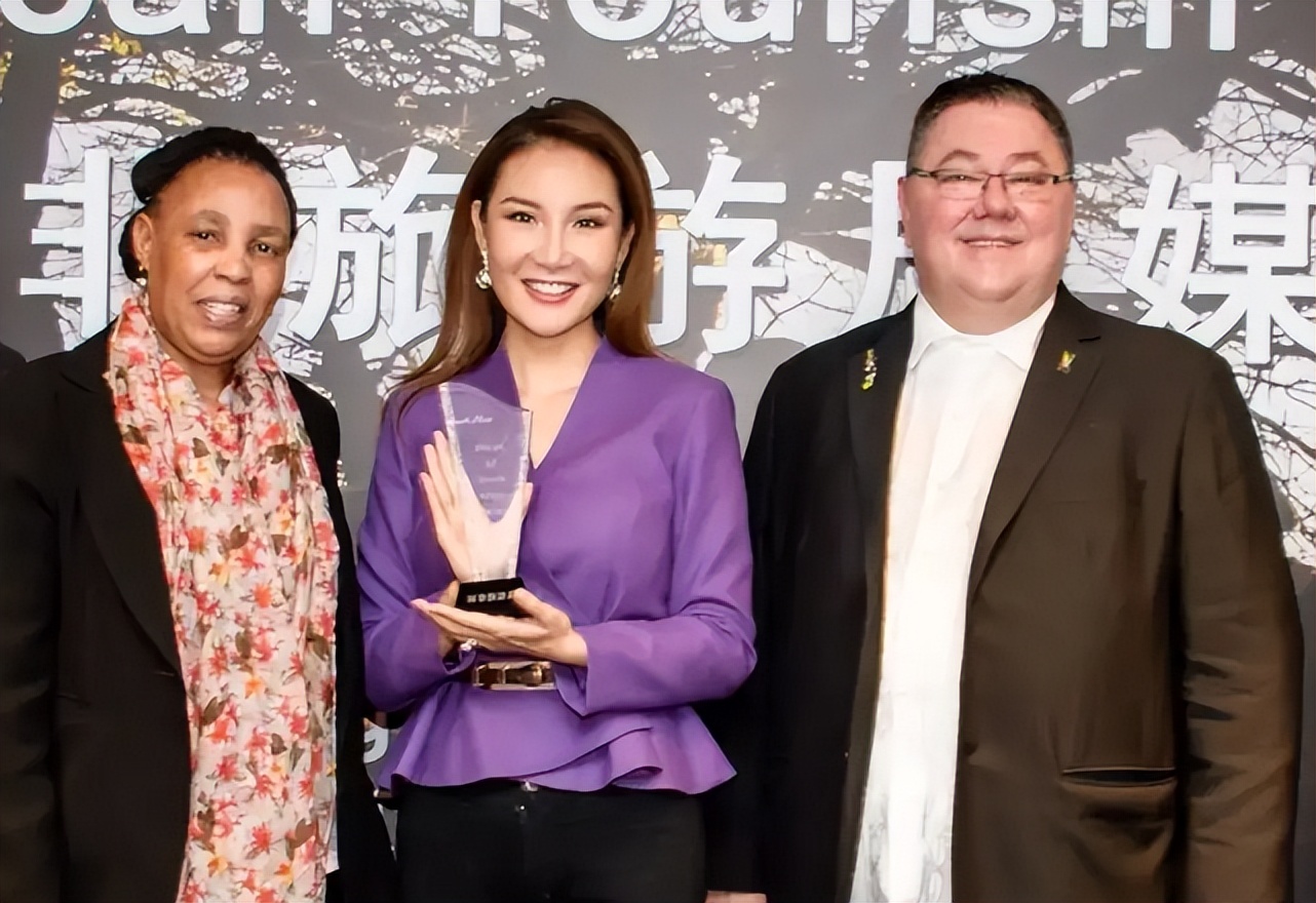 央视主持人常馨月被禁言!因发表不当言论遭群嘲,本尊火速道歉