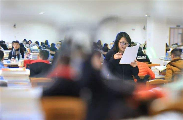 过来人“辛酸史”：大四就考研和工作之后再考研，差别居然这么大