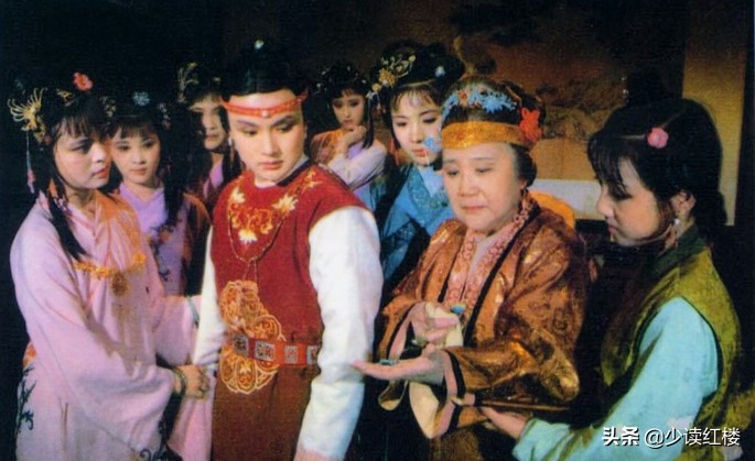 红楼梦：宝玉和黛玉的爱情悲剧，早已写在他们的初会里