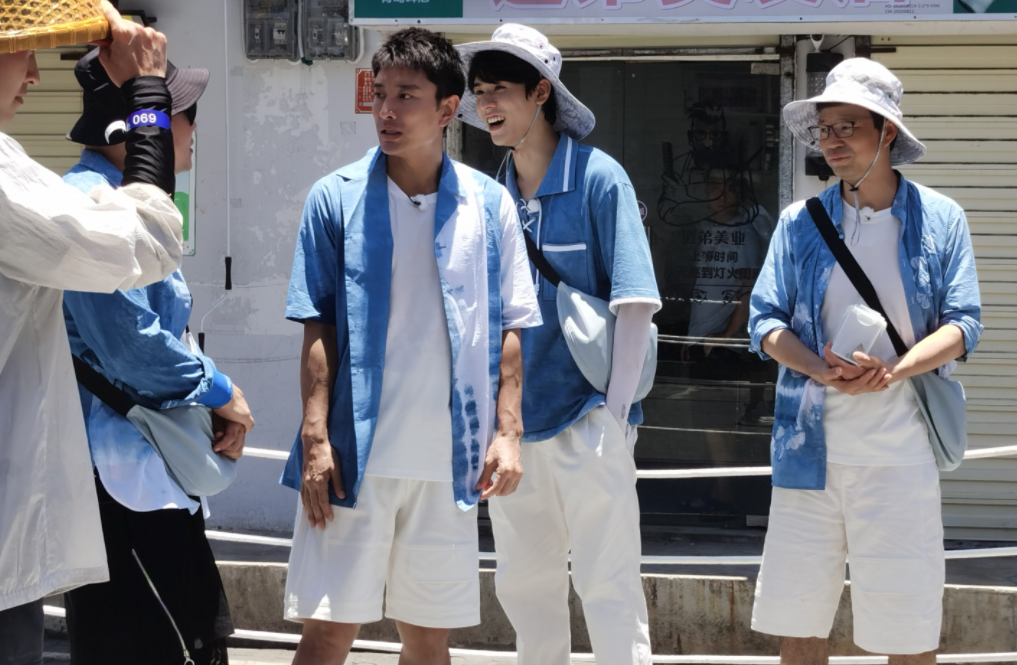 《极限挑战8》定档，官博只说时间不提嘉宾，路透却暴露了阵容