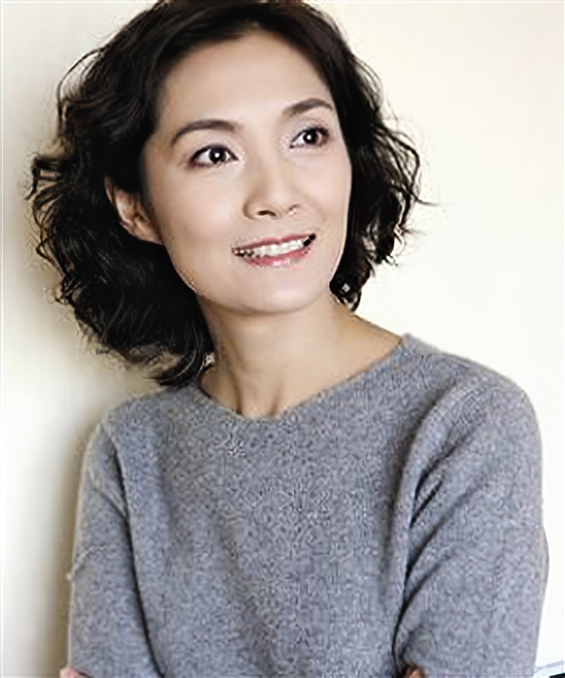 演员李婷:隐瞒病情独自抗癌9年,葬礼上前夫与女儿哭成泪人