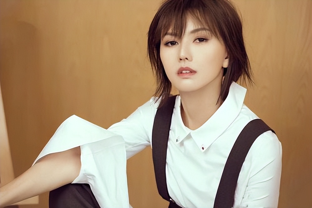 孙燕姿再次复出，为何她的清新气质，削弱了很多，人也有臃肿感？