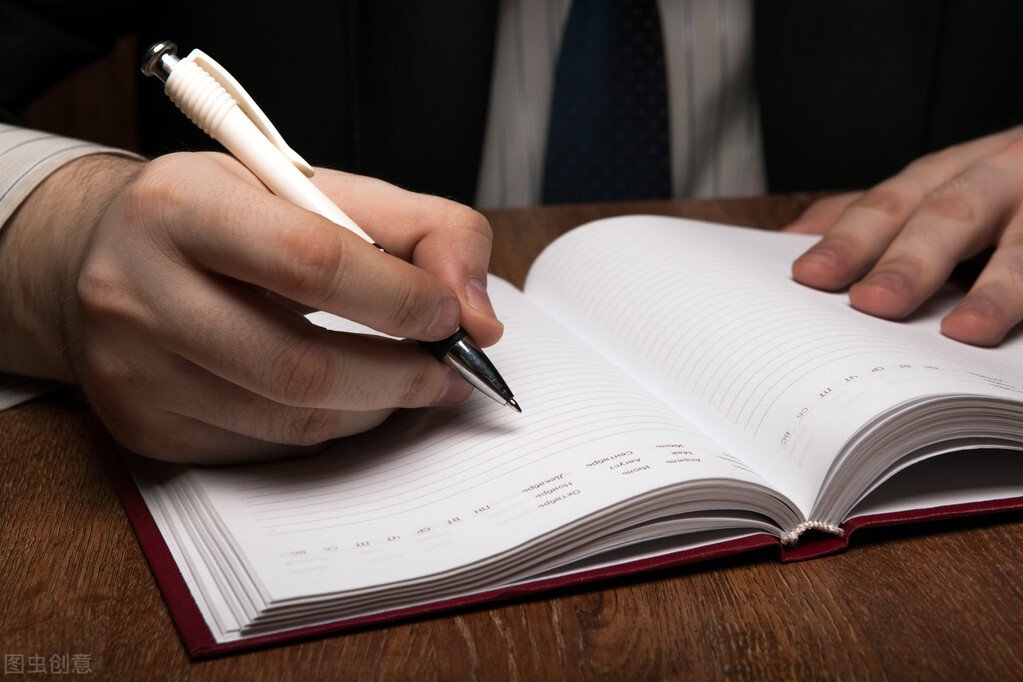 初学写作不知如何下笔？教你5个方法搞定素材，1个模板搭起框架