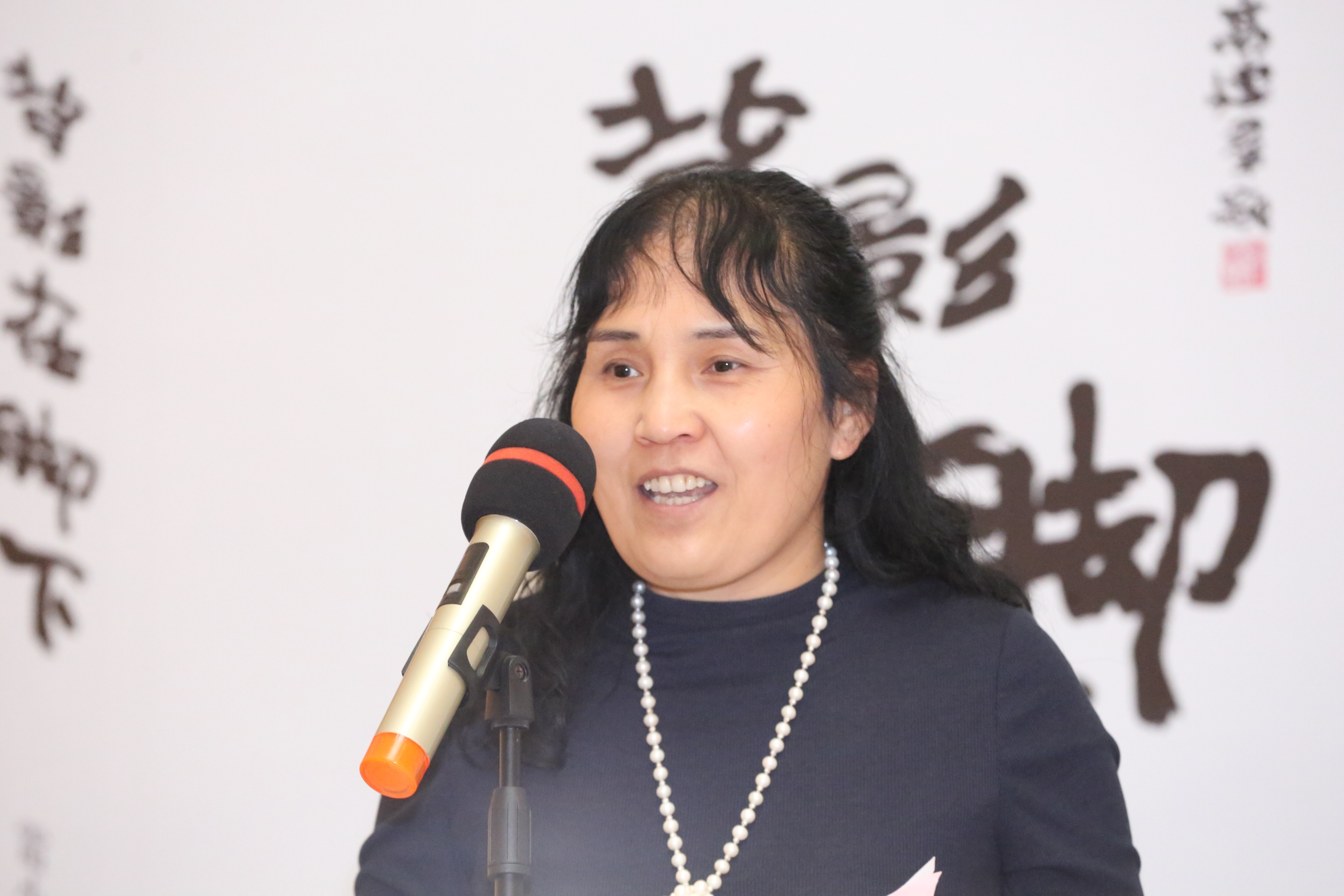 ��С�쳤ƪС˵����Ӱ�ڽ��¡�������̸���ڰ�����Ǿٰ�