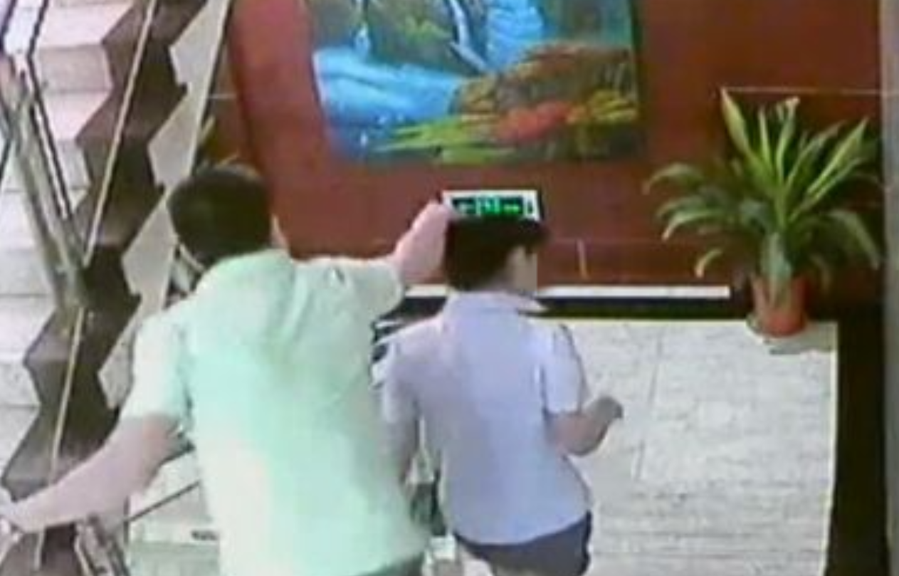 湖北女服务员的坎坷人生