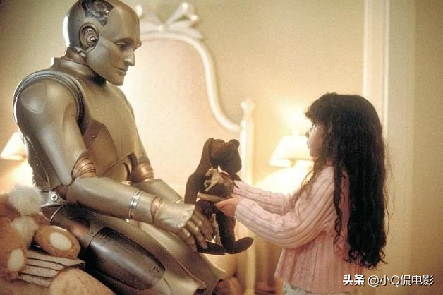 最好看的十部机器人电影，《变形金刚》落选，第二名把自己变成人