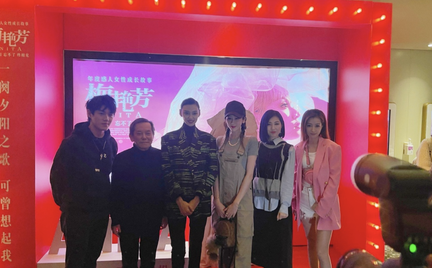 梅艳芳逝世18周年，袁咏仪深夜晒照问候，连续第11年悼念梅姐