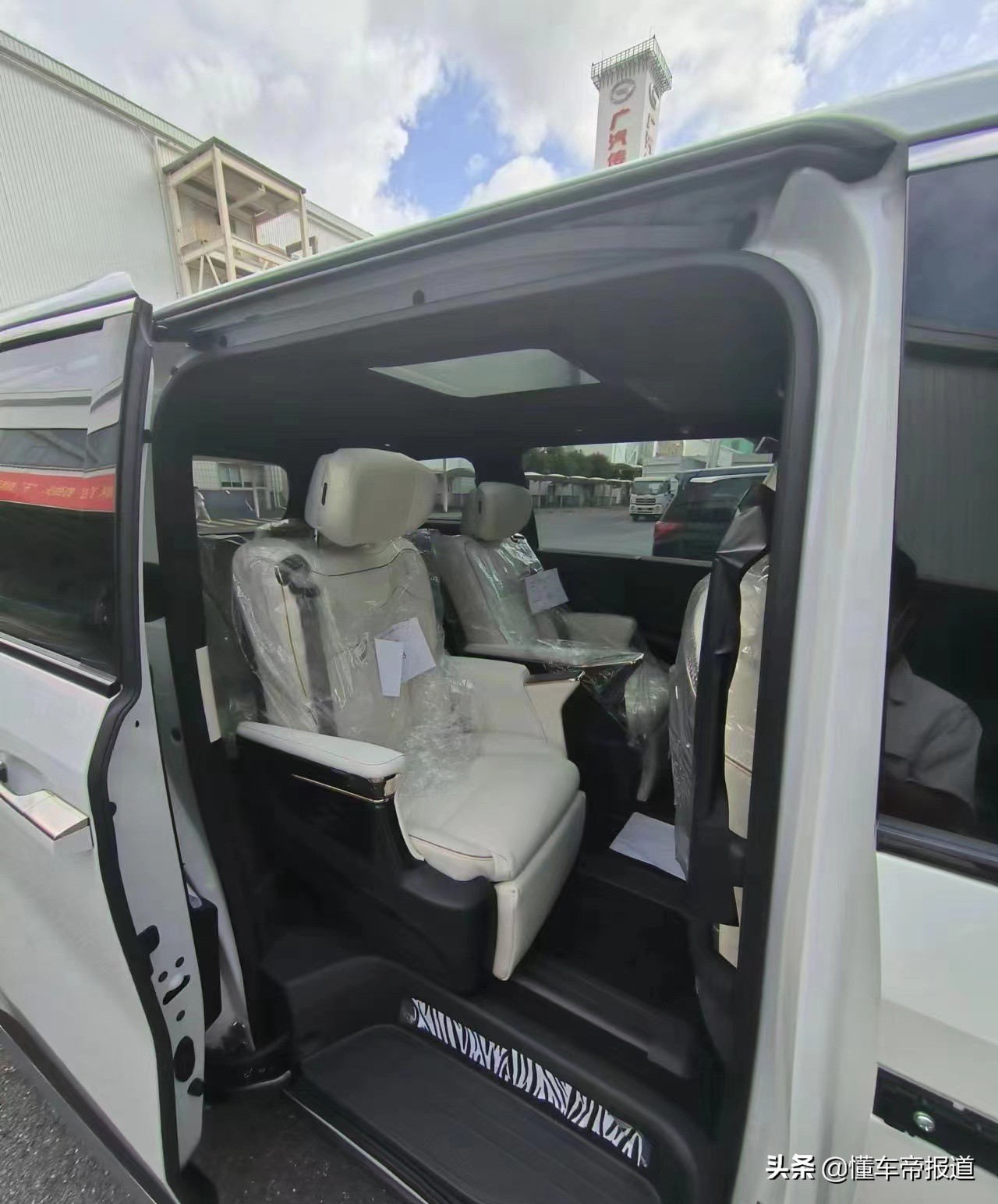 新车｜注重豪华感，主推新能源动力，广汽传祺全新M8值不值得期待