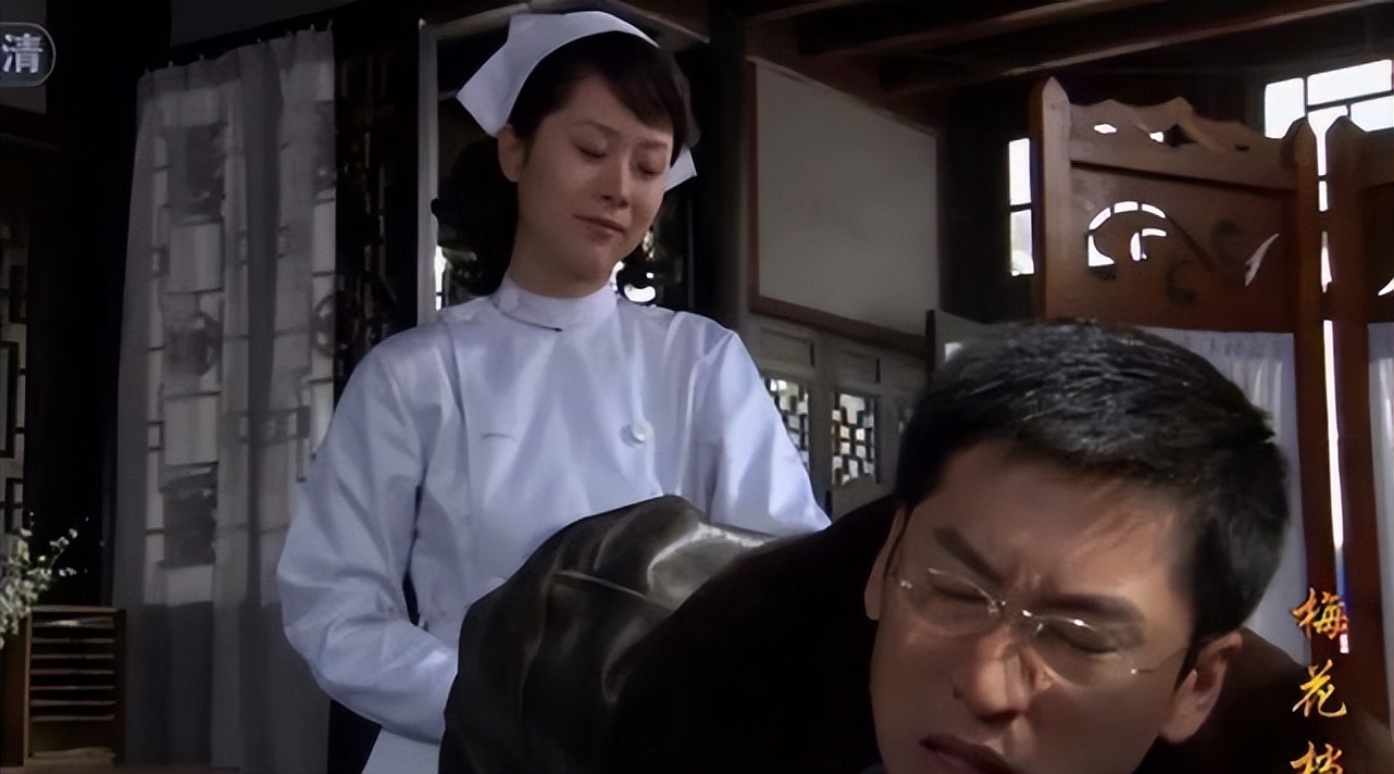 同样是演护士，把朱茵，张柏芝，赵丽颖放在一起，差别就出来了