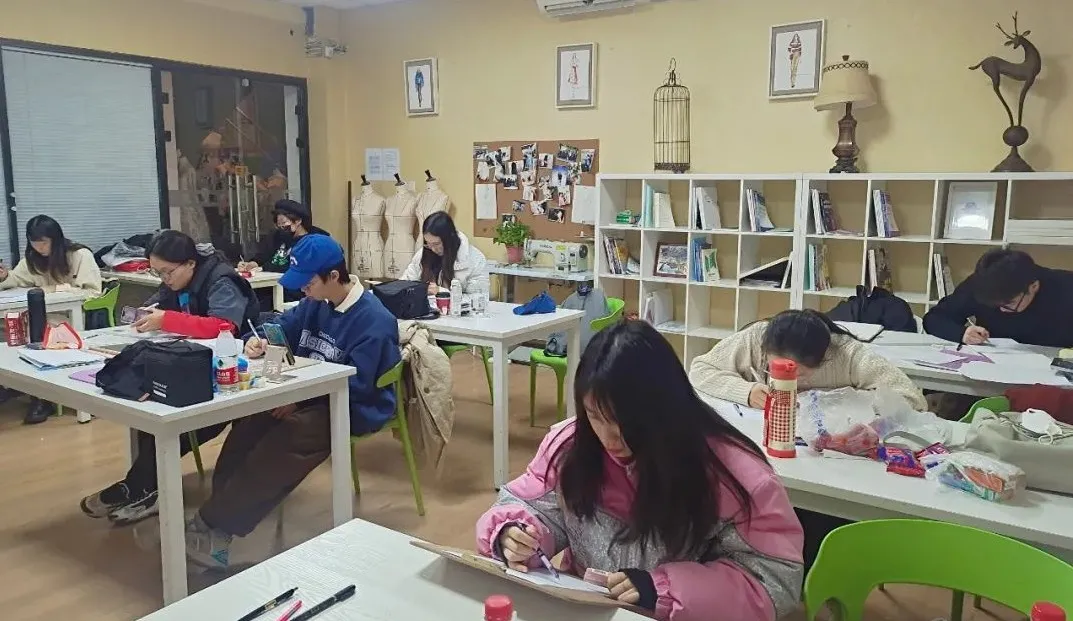 京美考研｜服装专业 寒假课程记录刊 能上岸的人都是这样学习的