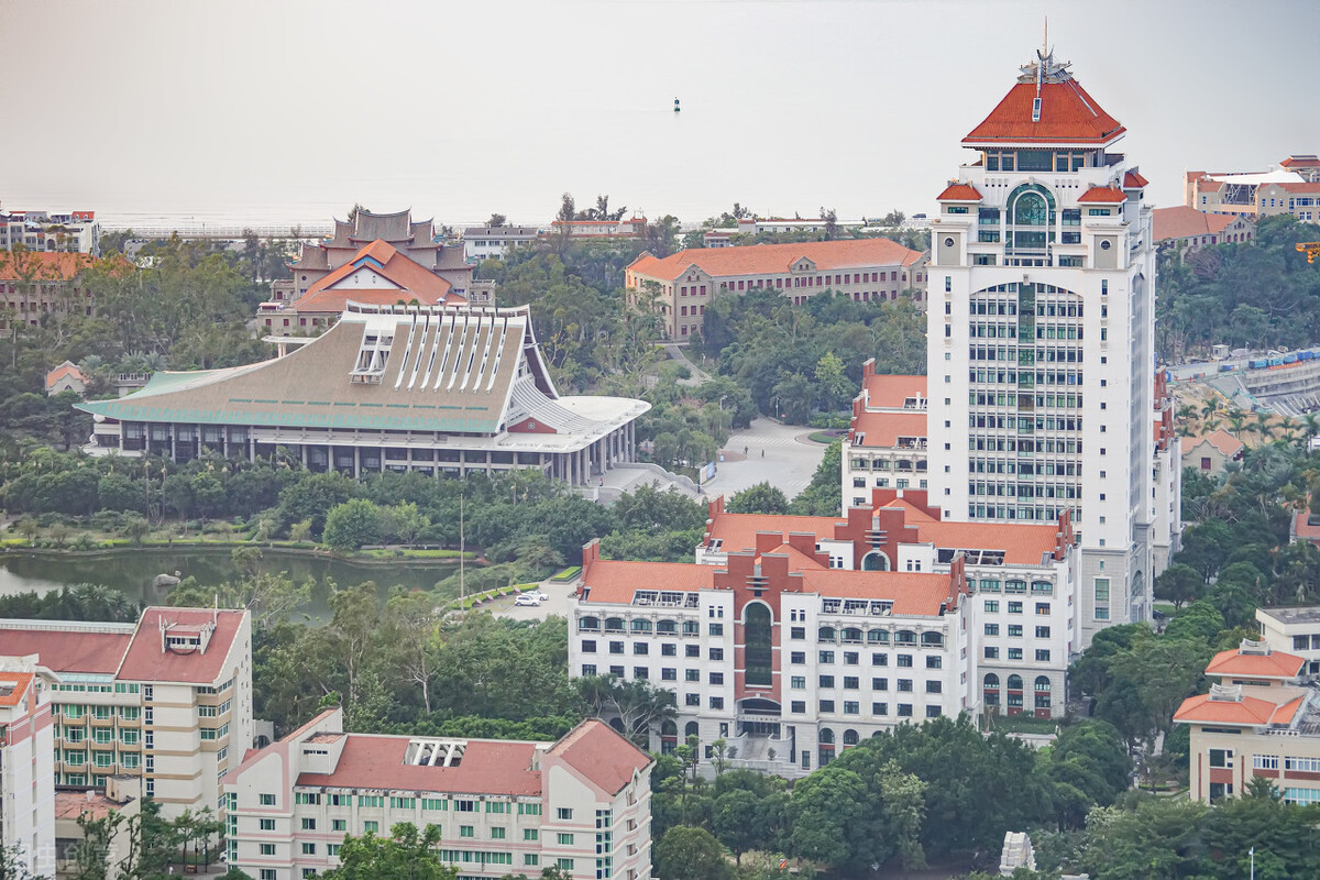 2022可通过捡漏上名校的分校，收分略低，而且毕业证没有区别