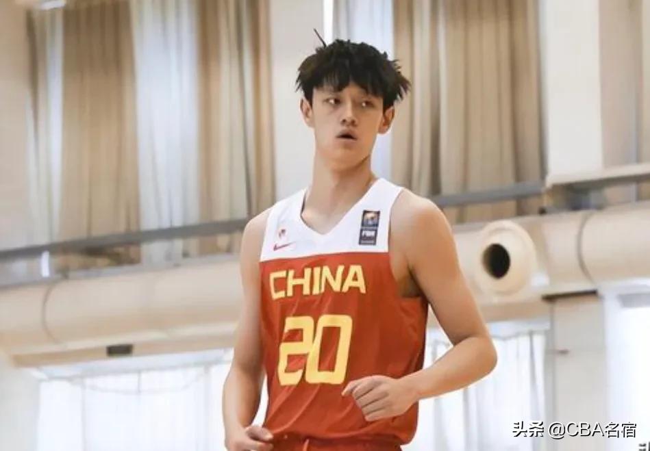 曾凡博为什么不能进nba(曾凡博拒绝回归首钢，秦晓雯白等两年，NBA是首选想为杜锋效力)