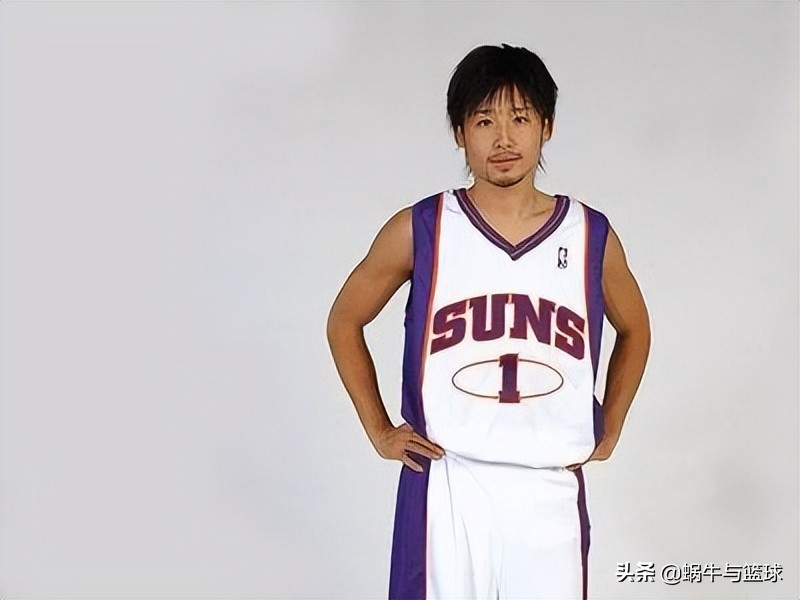 首位进入NBA的日本球员，扬言打败中国男篮，他的水平如何？