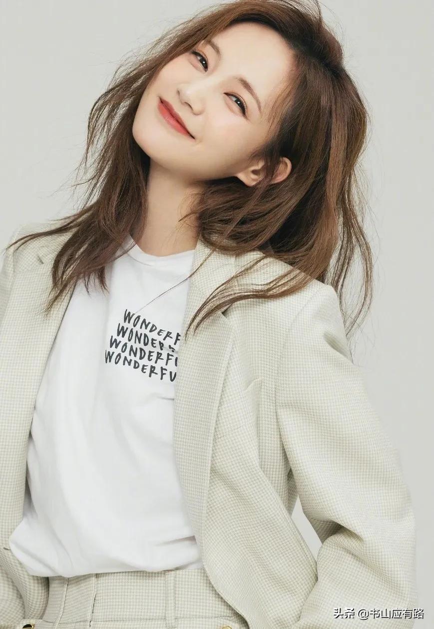 李一桐：长相甜美、清纯靓丽的90后小花旦