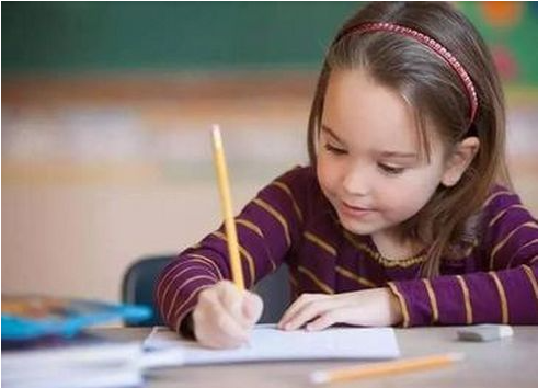 高考前500名学霸作息曝光，普通父母假期怎样才能帮孩子应对拖延