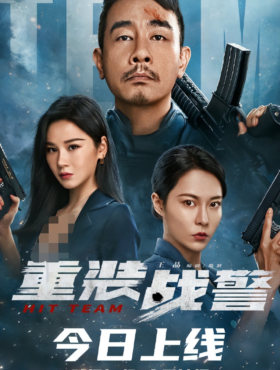 陈小春乘百万豪车出行被偶遇，一脸高冷坐副驾驶抽烟，大佬范十足