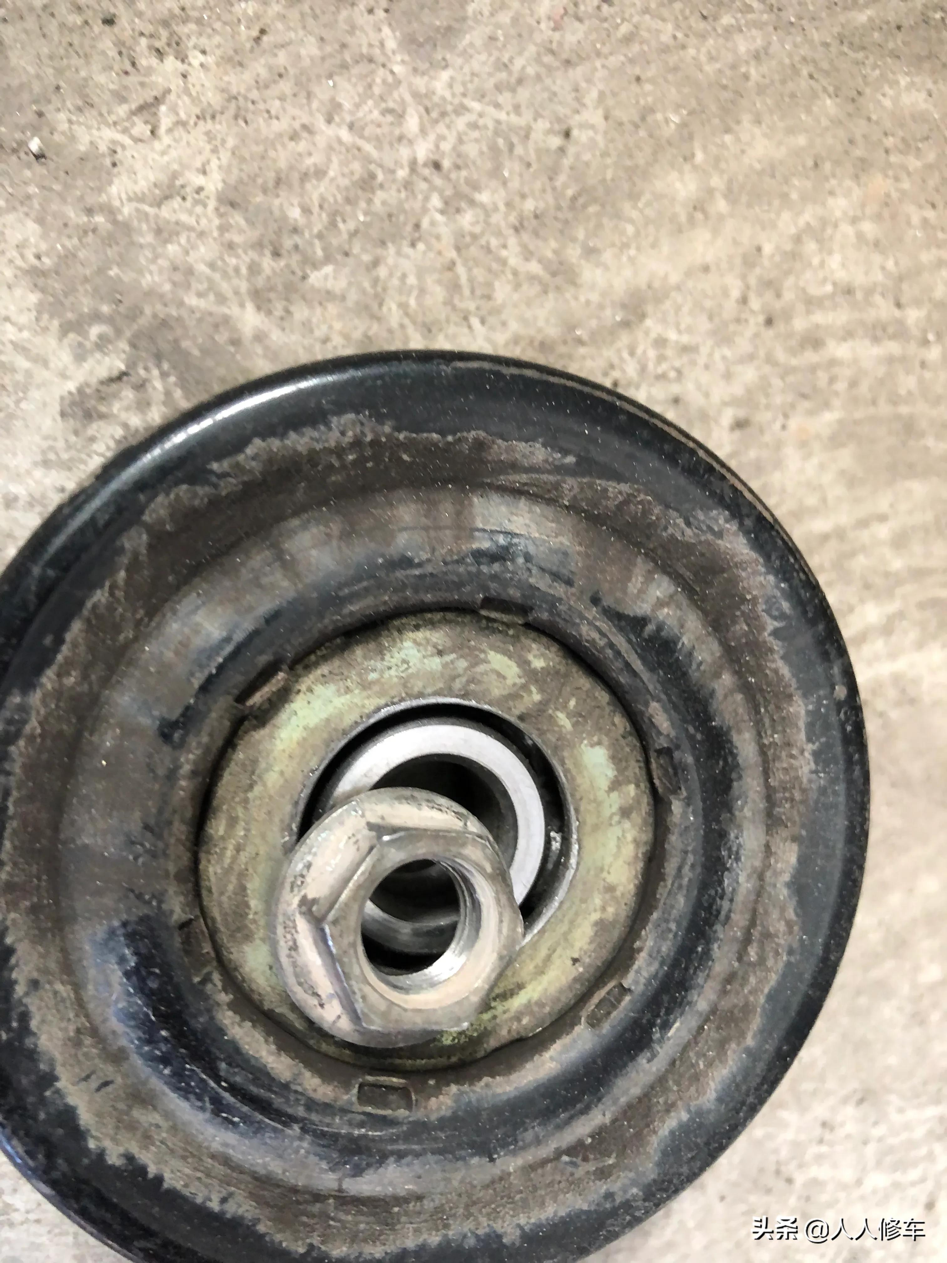 天气转暖，开空调时发动机异响是怎么事？如何解决呢？