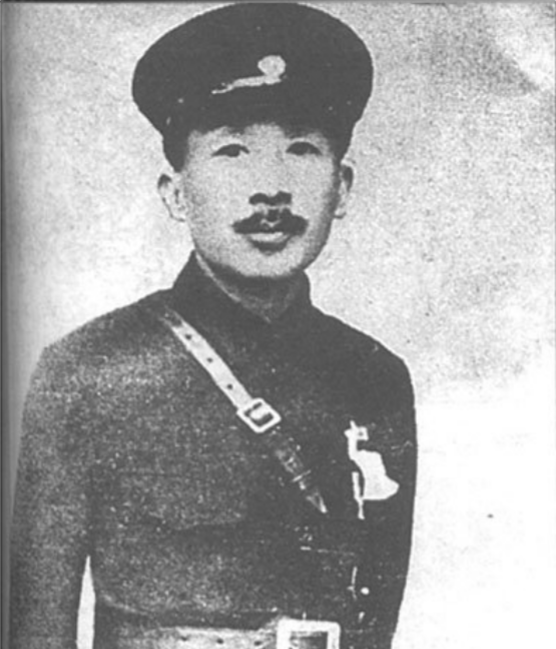 名人烈士事迹(30年前，烈士秘密埋藏了60年)