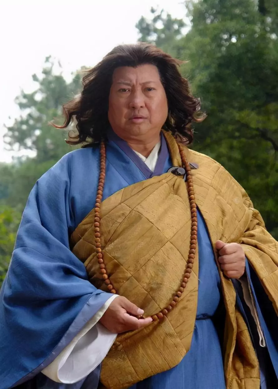 洪金宝女儿照片曝光:五官清秀皮肤白皙,36岁至今未嫁