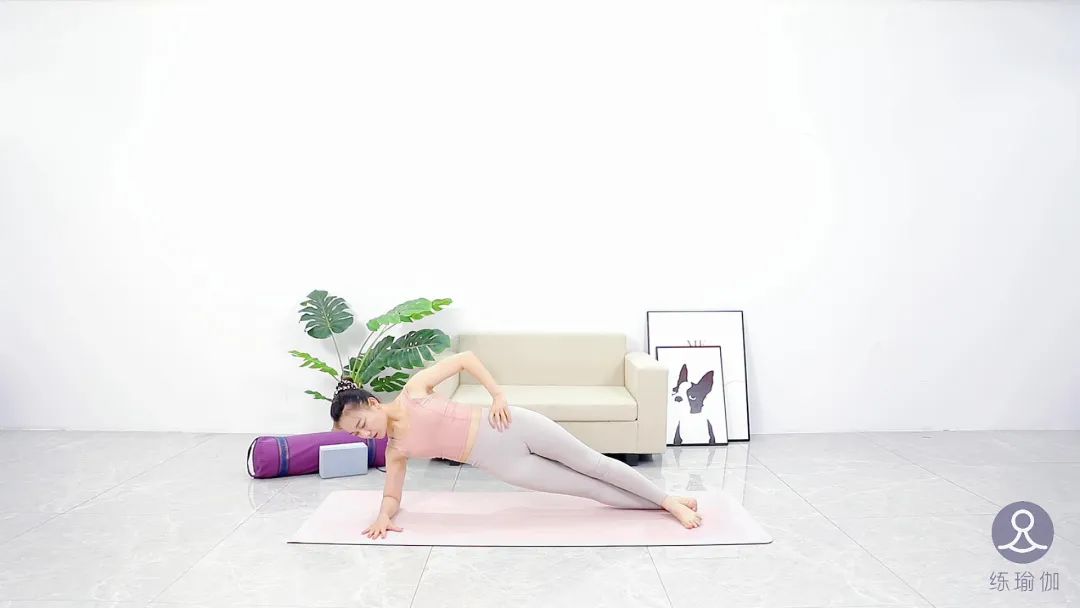 女大十八变！李小璐晒与甜馨合照，网友：云朵和我的云馨，好美