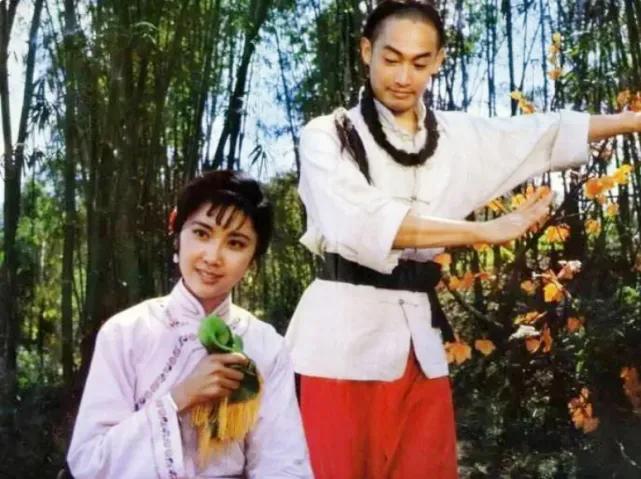 朱琳：去餐厅路上捡来一个老公，结婚42年坚持不生孩子