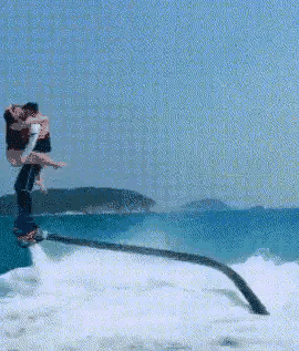 女朋友出差了，说去了上海出差，还给我发来了一张这样的照片