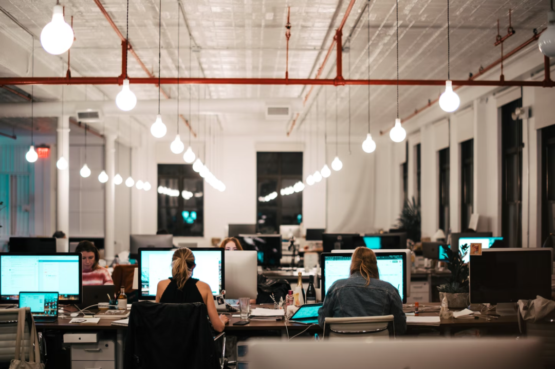 被高薪“惯坏”的年轻人：离开大厂，从降薪开始？