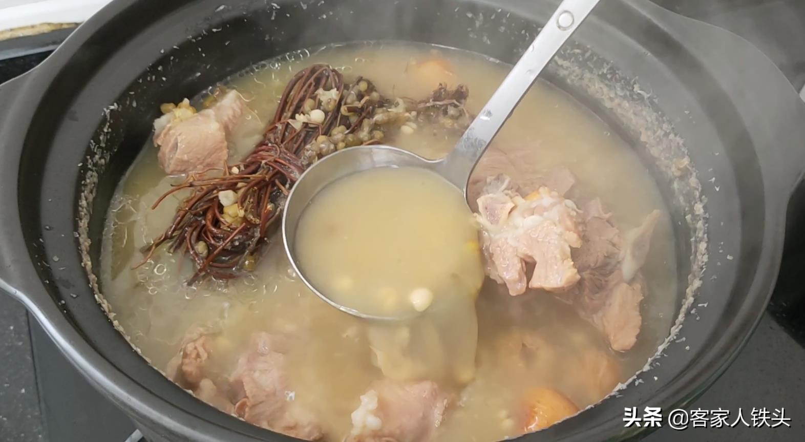 夏季喝汤？广东人最讲究，手把手教你一锅解暑靓汤，营养好喝简单